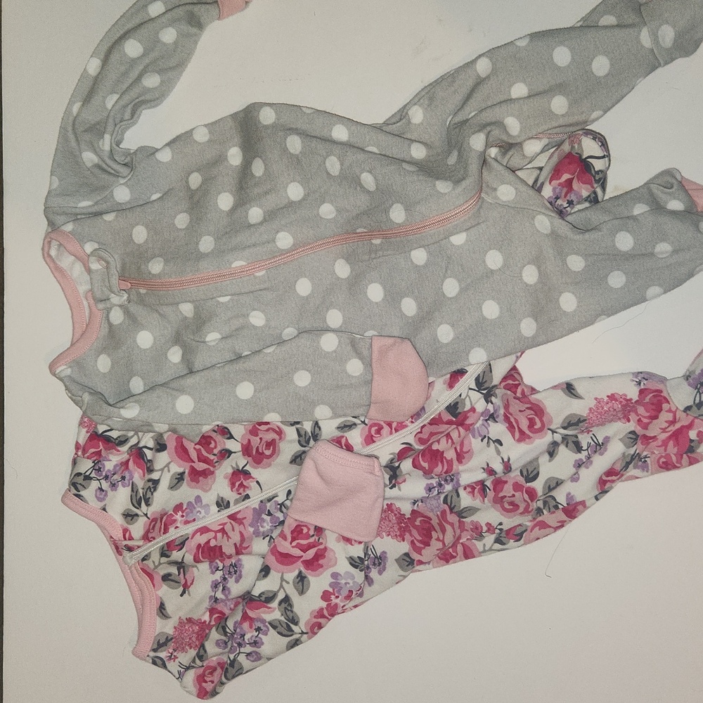 Wonder Nation floral and polka dot girls pajamas 0-3 months